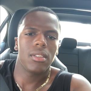 Meet your Posher, Joshua